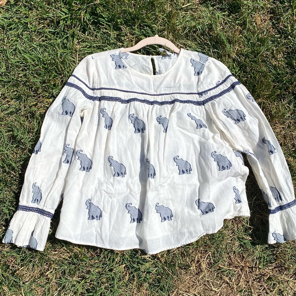 Crown & Ivy Top